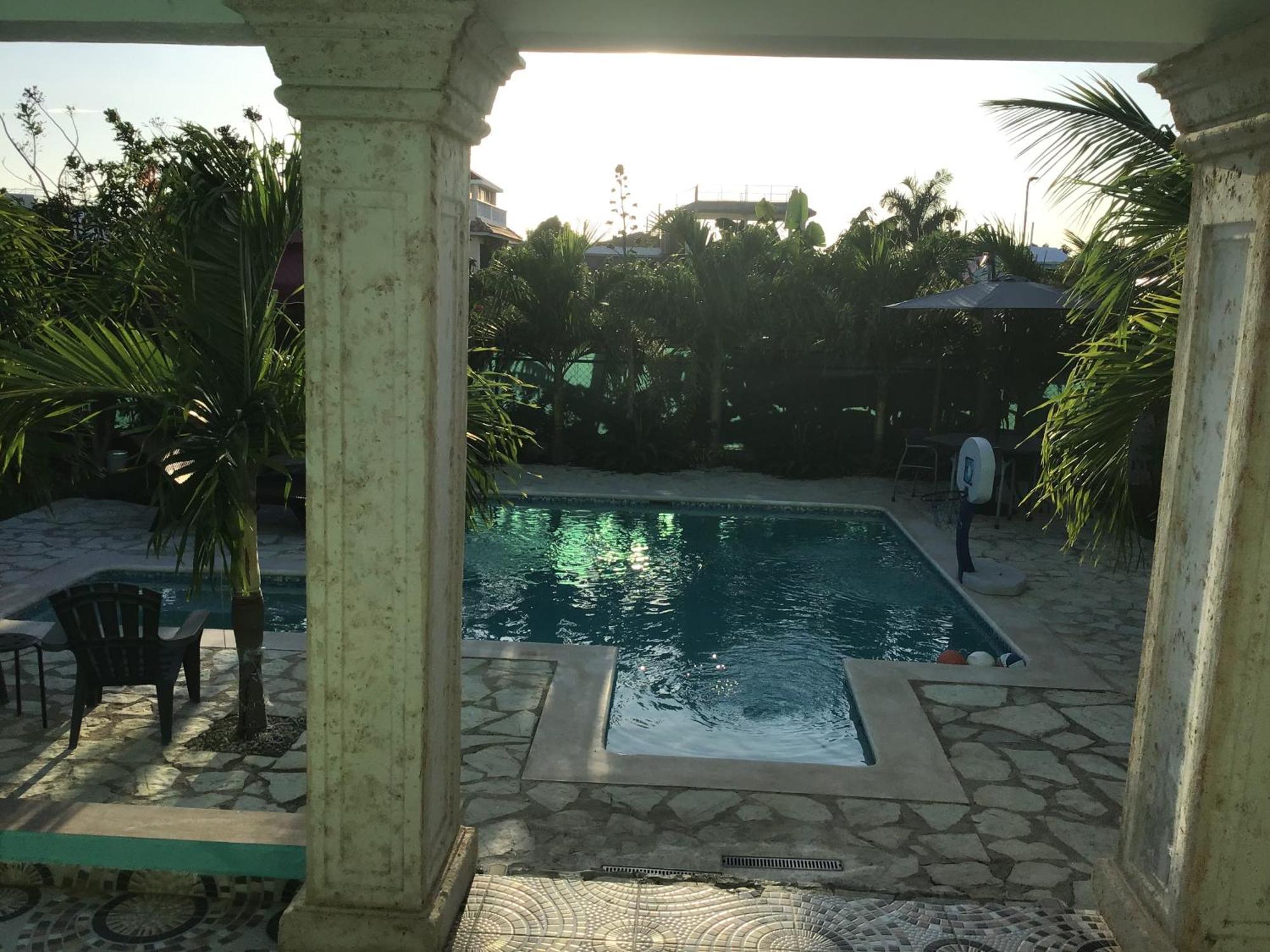 Villa Nilsa Baní Exterior photo